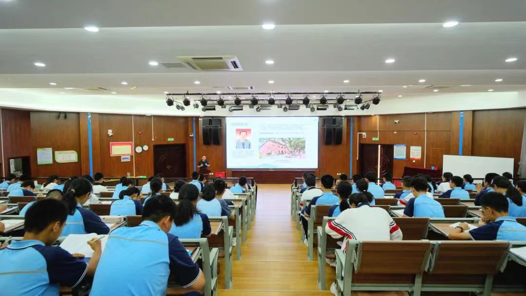 陈景润科学基金_致敬陈景润！科技盛宴进校园，点亮青少年科学梦想